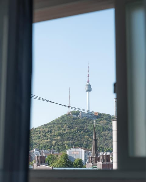 Nearby landmark, Day, Natural landscape, City view, Mountain view