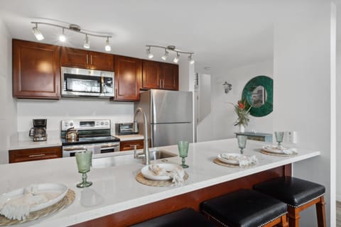 Dining area, Dinner, microwave, stove, kitchen