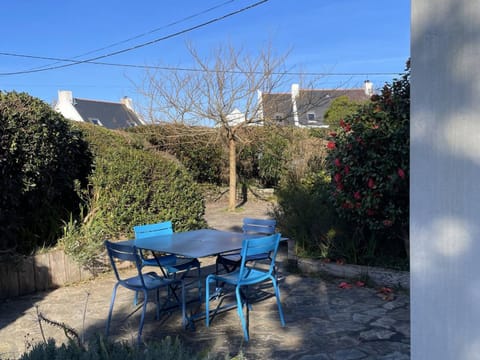 Villa lumineuse en forêt près de Sauzon - FR-1-418-265 House in Brittany