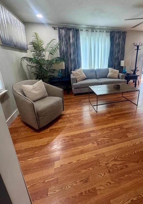 Family Comfort with Graceful Stays House in Decatur