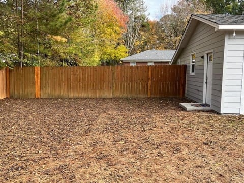 Decatur Bungalow Cozy Comfort & Convenience Apartment in Decatur