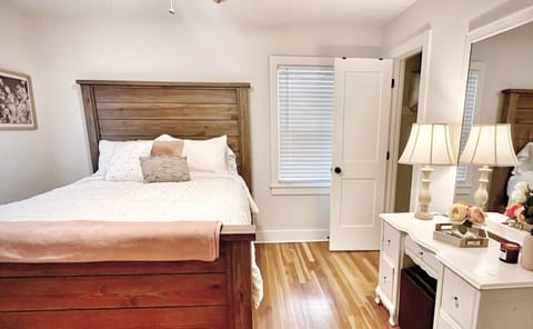 Elegant Family Home near Downtown House in Huntsville