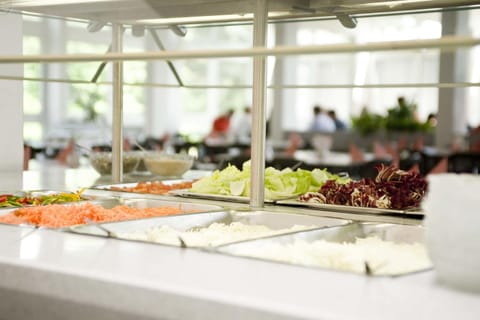 Restaurant/places to eat, Food and drinks, Food, Lunch