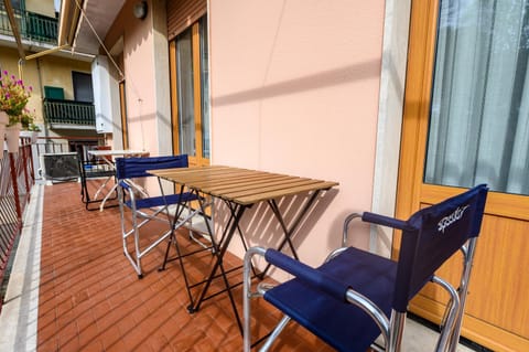 Balcony/Terrace, Dining area