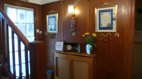 Day, Decorative detail