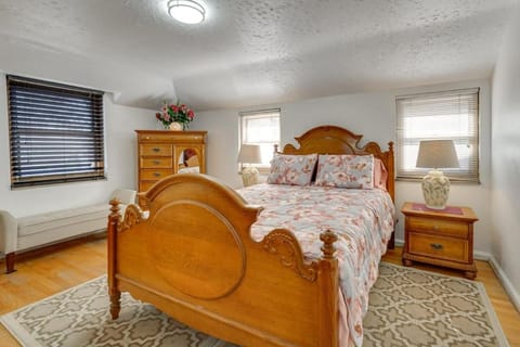 3 bedroom colonial house House in Royal Oak