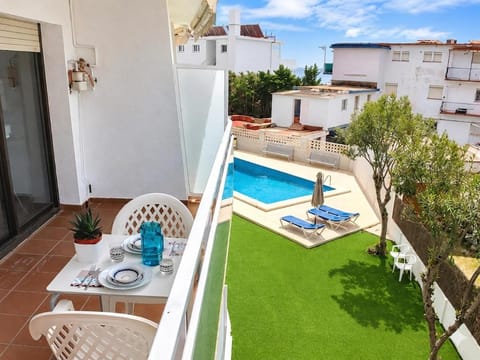 Garden, Balcony/Terrace, Garden view, Pool view, Swimming pool, sunbed