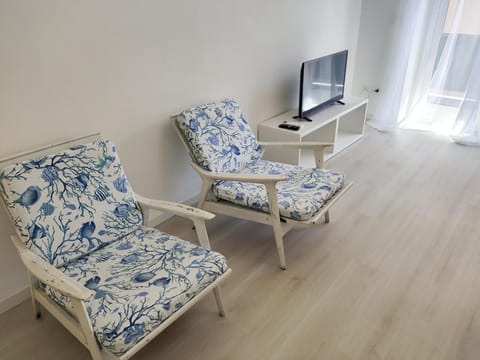 Carlo's ZR141 Sanremo Market Apartment in Sanremo