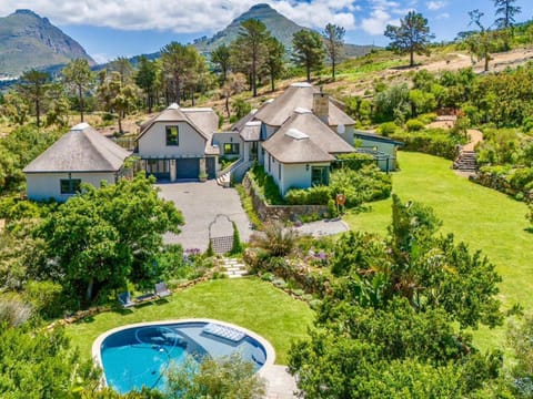 Bird's eye view, Swimming pool