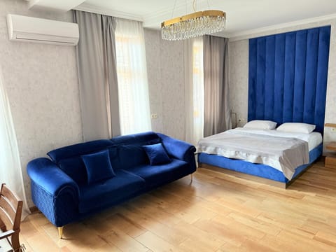 Bed, Photo of the whole room, Seating area, Bedroom, soundproof, air conditioner