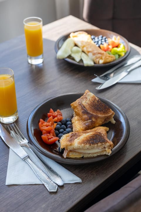 Food and drinks, Breakfast, Continental breakfast