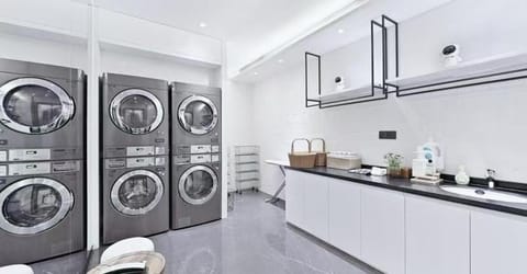 Atour X Hotel Tianjin West Railway Station South Square Hotel in Tianjin