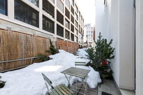 Cozy Central Duplex Garden & Family Comfort Apartment in Saint Moritz