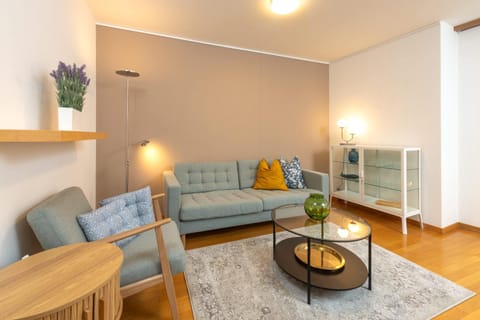 Cozy Central Duplex Garden & Family Comfort Apartment in Saint Moritz