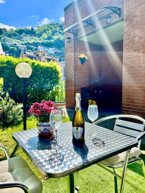 Garden, Dining area, Garden view, Mountain view