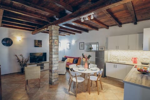 Amalias House House in Corfu, Greece