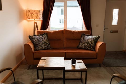 15 Queen Elizabeth Way, Kirkwall House in Scotland