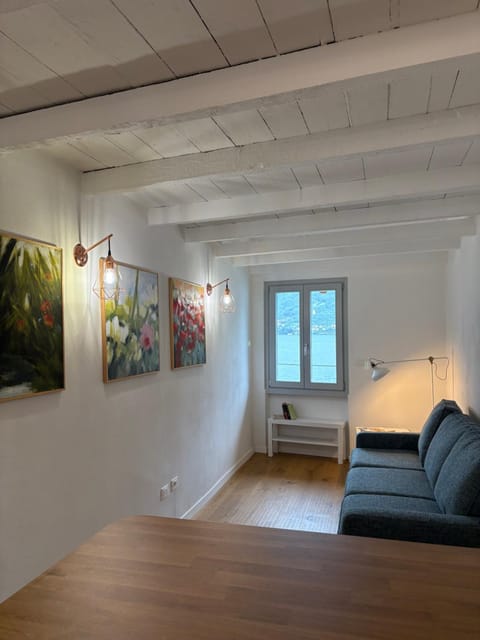 Da Mirella apri la finestra e innamorati del lago! Apartment in Tremezzina