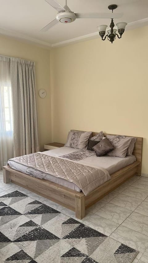 Bed, Kitchen or kitchenette, Photo of the whole room, Bedroom