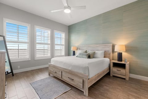 Bradenton Retreat-Pool Stunning Views & More House in Bradenton