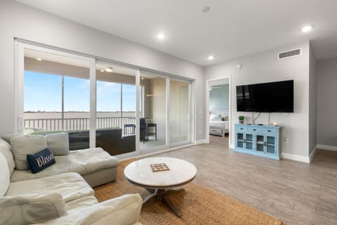 Bradenton Retreat-Pool Stunning Views & More House in Bradenton