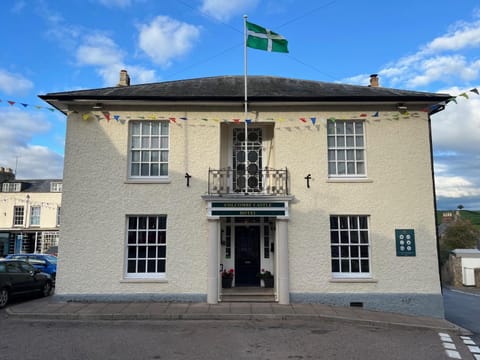 Property building, Day, Landmark view
