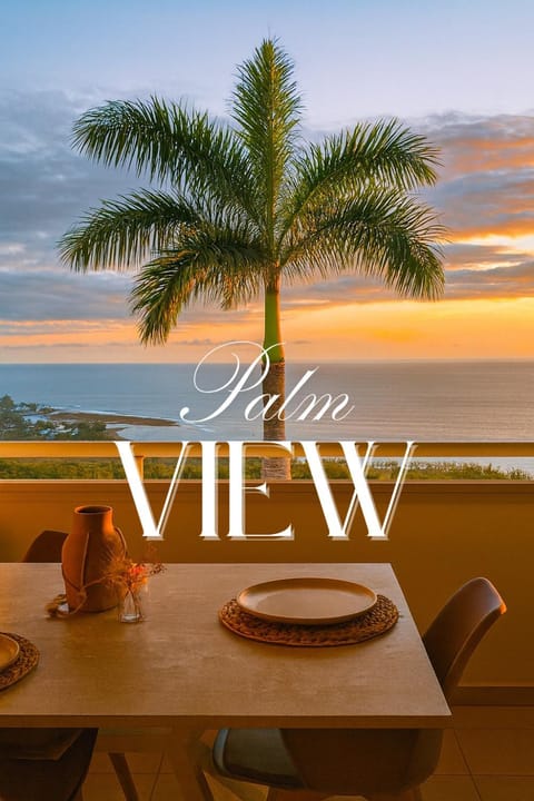 View (from property/room), Dining area, Sea view