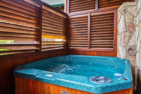 Smoky Haven Retreat by Beyond Expectations House in Pigeon Forge