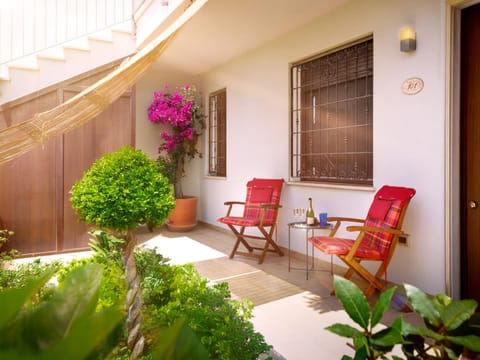 Patio, Garden, Garden view