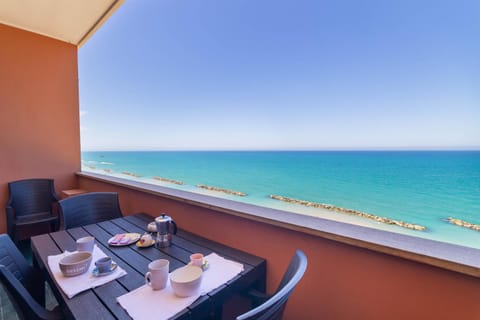 Balcony/Terrace, Dining area, Sea view