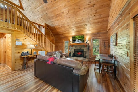 Serene Nest By Colonial Properties House in Sevierville