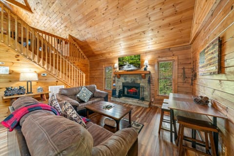 Serene Nest By Colonial Properties House in Sevierville