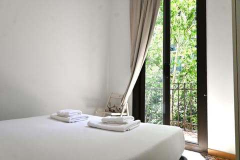Bed, View (from property/room), Balcony/Terrace, Photo of the whole room, Bedroom, towels