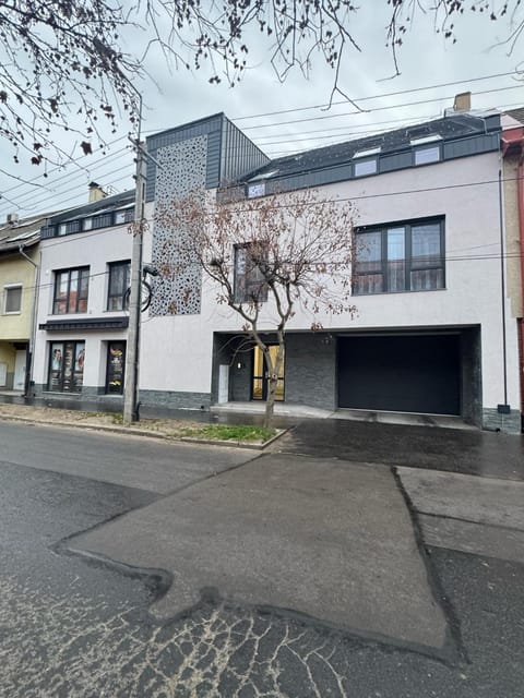 Milla Apartman Szeged Apartment in Szeged