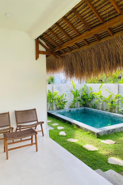 Patio, Garden, Garden view, Pool view, Swimming pool, sunbed
