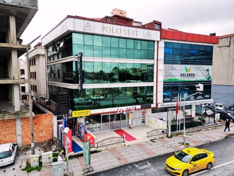 Property building, City view, Street view, Location, Parking