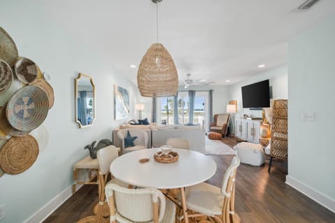 TV and multimedia, View (from property/room), Living room, Seating area, Dining area, Sea view