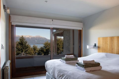 Bed, View (from property/room), Photo of the whole room, Bedroom