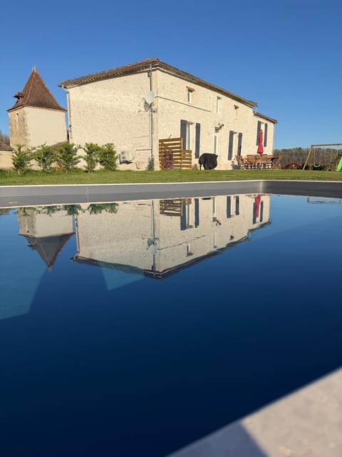 Property building, Garden view, Swimming pool