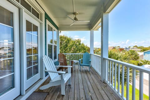 Carolina Hugs by Carolina Beach Realty House in Kure Beach