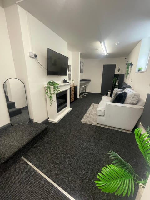 Allon Manor Hotel in Hull