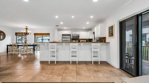 Designer Beachside Serenity Steps to the Beach! Apartment in Juno Beach