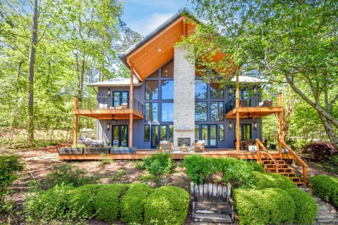 Eagle's View House in Lake Martin