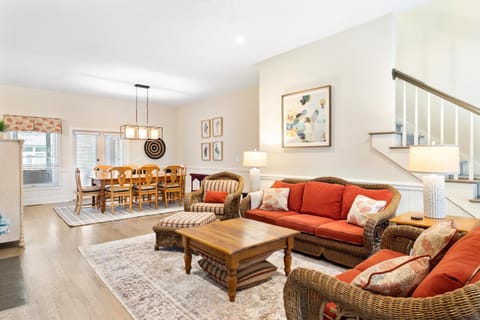 7 Atlantic Beach Court by Akers Ellis Rentals House in Kiawah Island