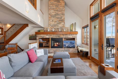 Ascent at Aspen Ridge by Exceptional Stays Villa in Telluride