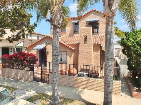 La Brisa - One Block from the Beach House in Belmont Shore