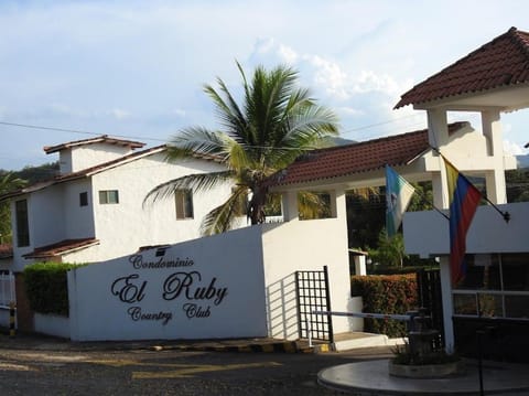Day, Lobby or reception