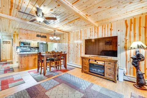 1 Mi to Rocky Mtn Natl Park Estes Park Townhome House in Estes Park