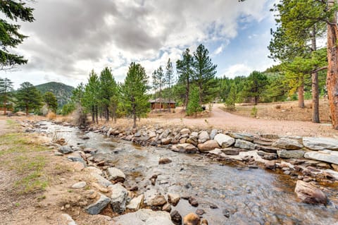 1 Mi to Rocky Mtn Natl Park Estes Park Townhome House in Estes Park