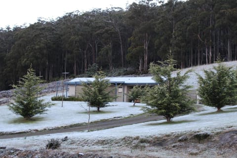 Facade/entrance, Natural landscape, View (from property/room), Garden view